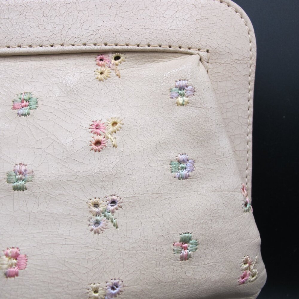 Vintage beige leather purse with embroidered flowers - Picture 6 of 12